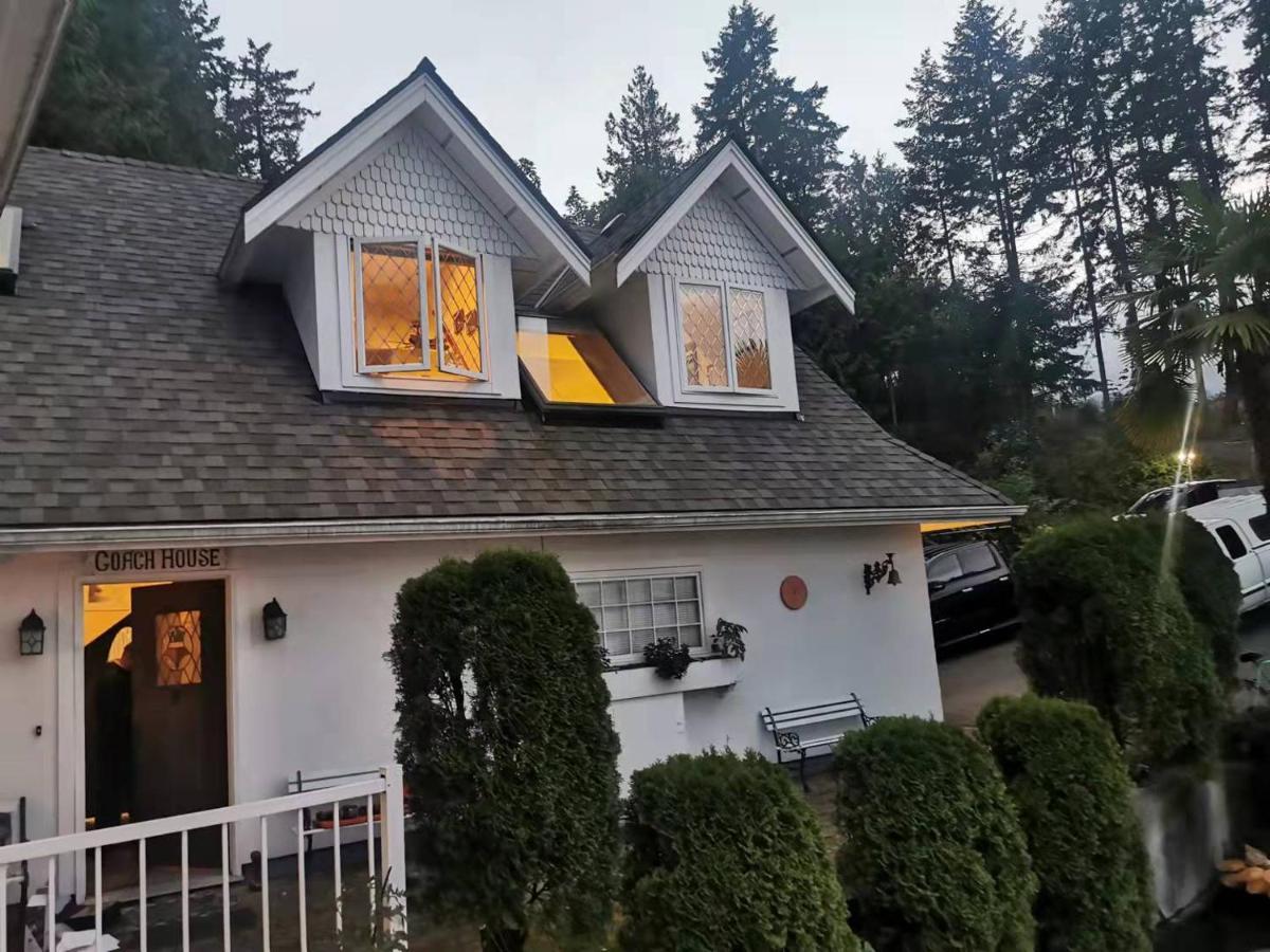Walkon Waterfront Castle Cove Inn Chemainus Eksteriør billede